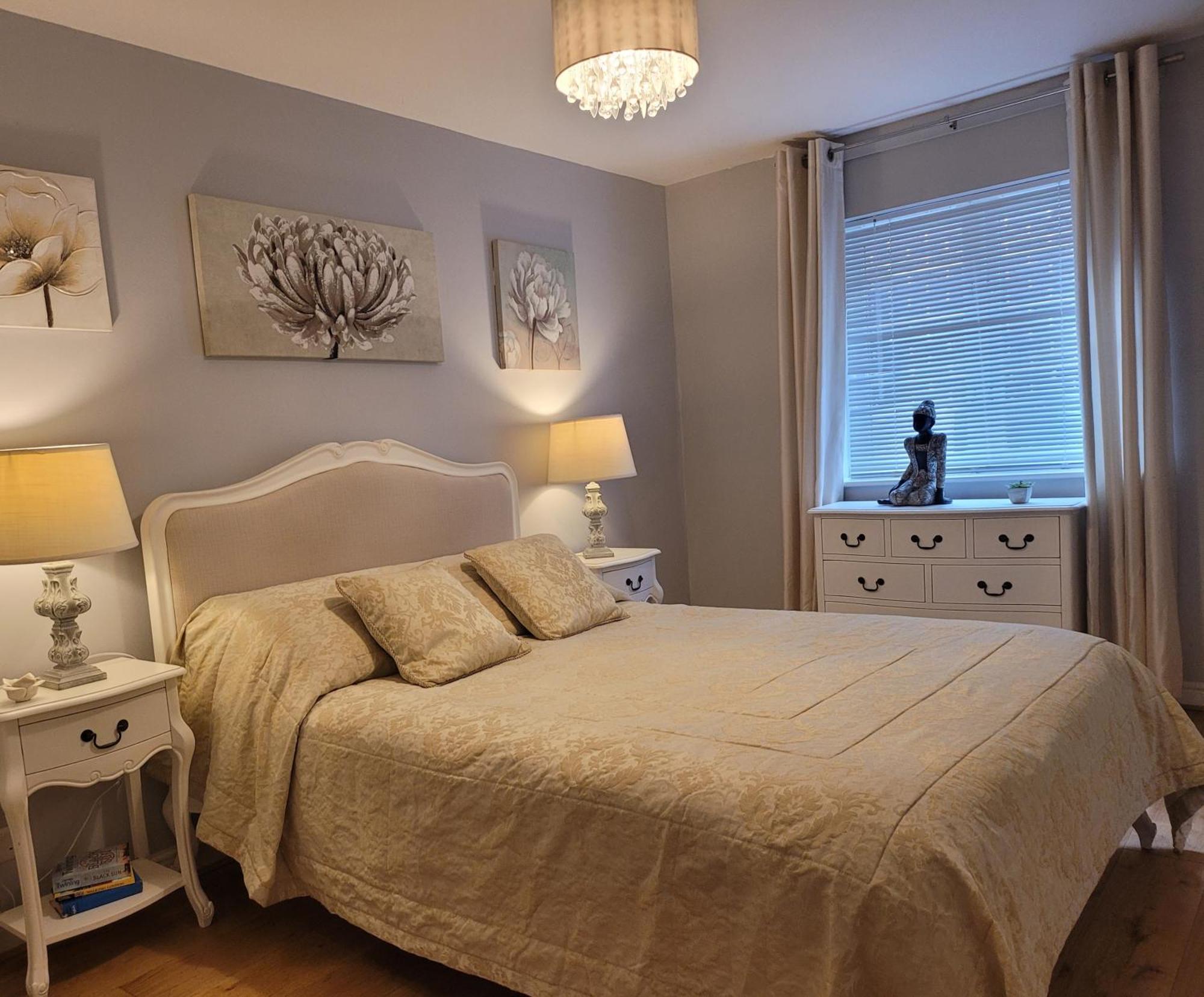 Three Bedroom Apartment By Beautiful Park 런던 외부 사진