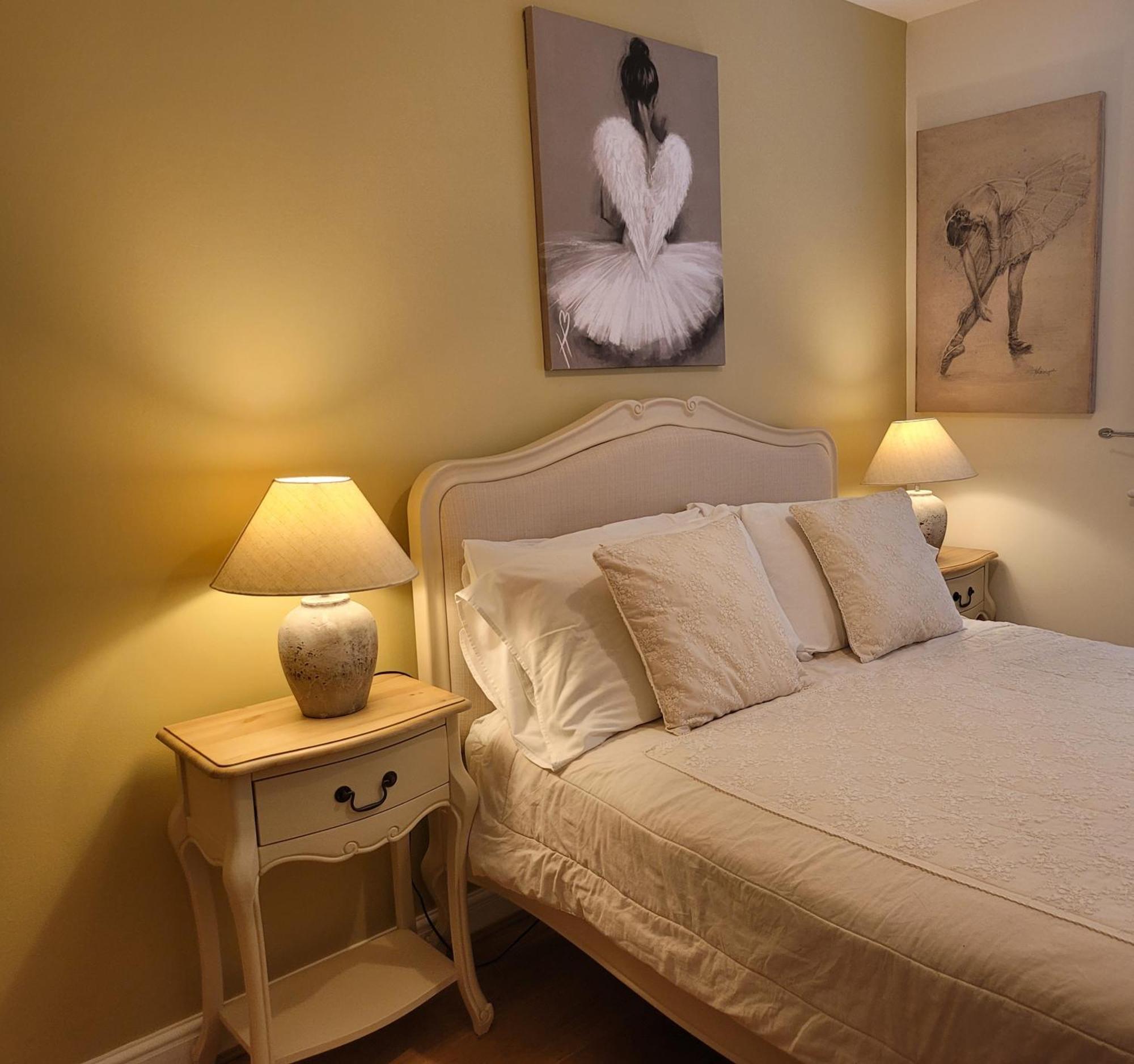Three Bedroom Apartment By Beautiful Park 런던 외부 사진