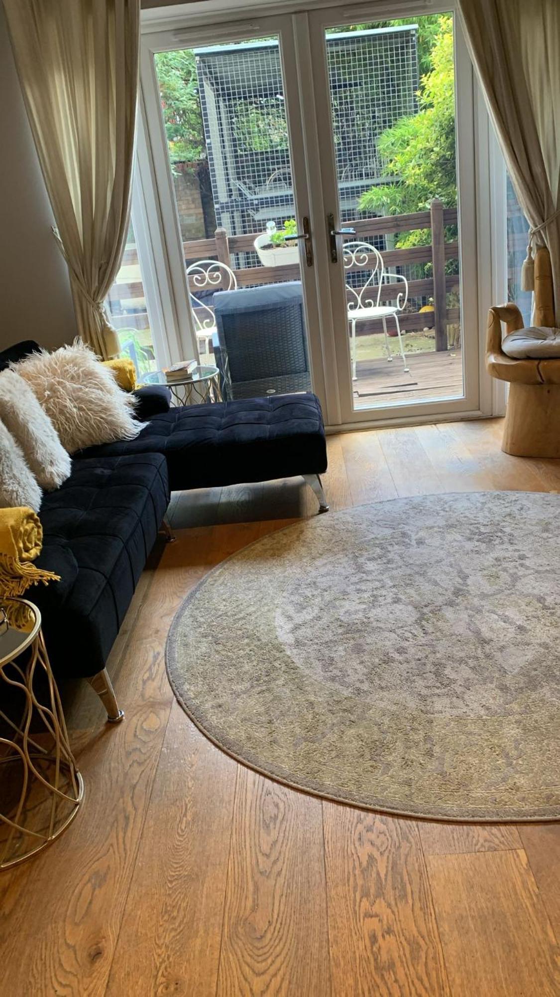 Three Bedroom Apartment By Beautiful Park 런던 외부 사진